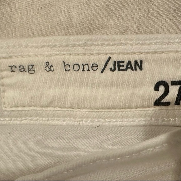 RAG & BONE Dre capri jean, distress in knees and ankles, rarely worn - Picture 4 of 8